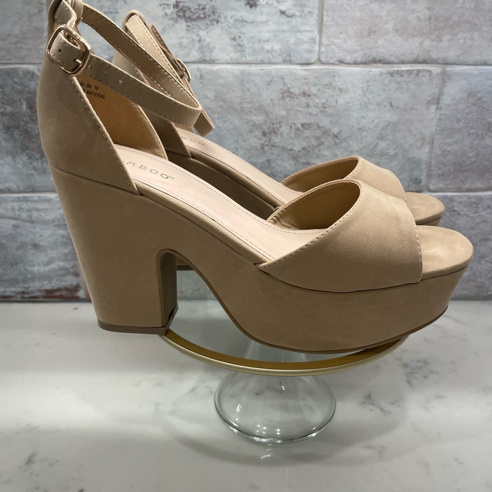 Nude Platform Heels Ankle Strap Chunky Heel Sandals Size 10